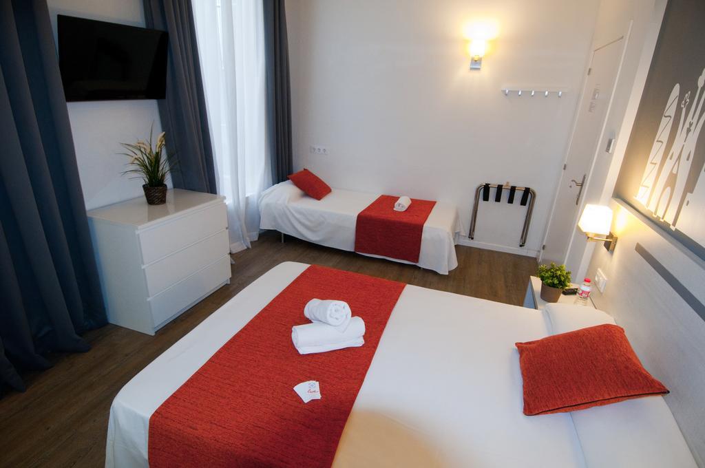 Hostal Live Barcelona Rom bilde